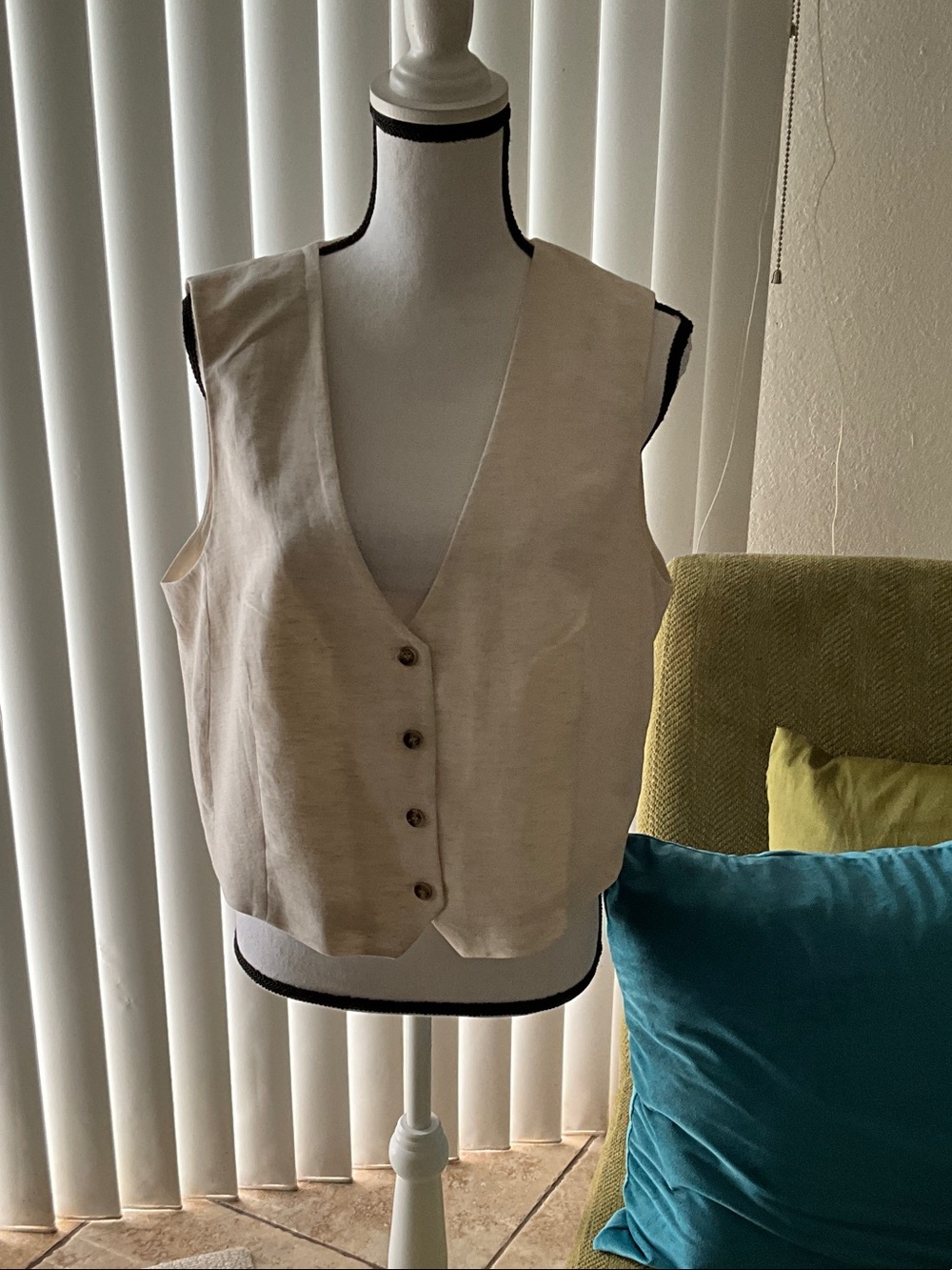 VEST